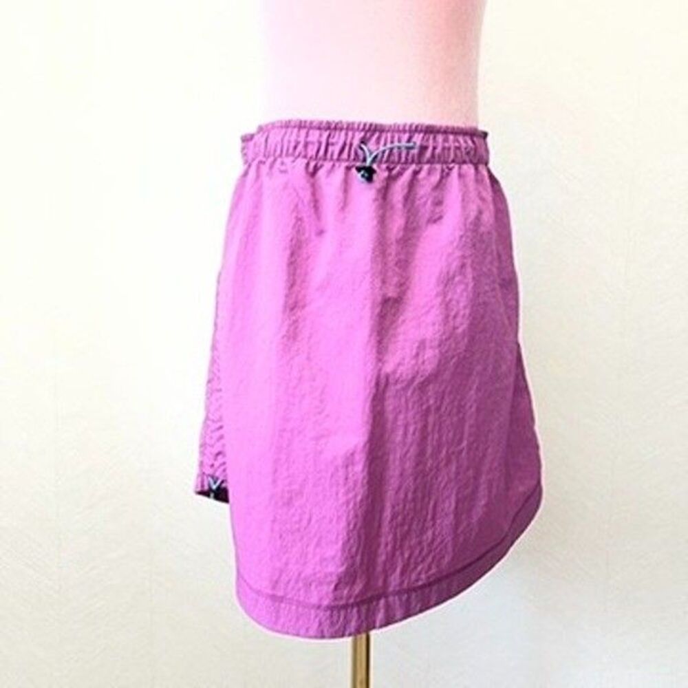NWT Nike Swoosh Logo Standard Fit Dusty Purple Nylon High-Waisted Skirt Womens M